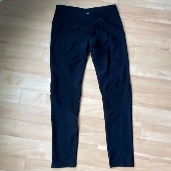 NWOT Layers Capri Leggings W/Pockets - Picture 4 of 6